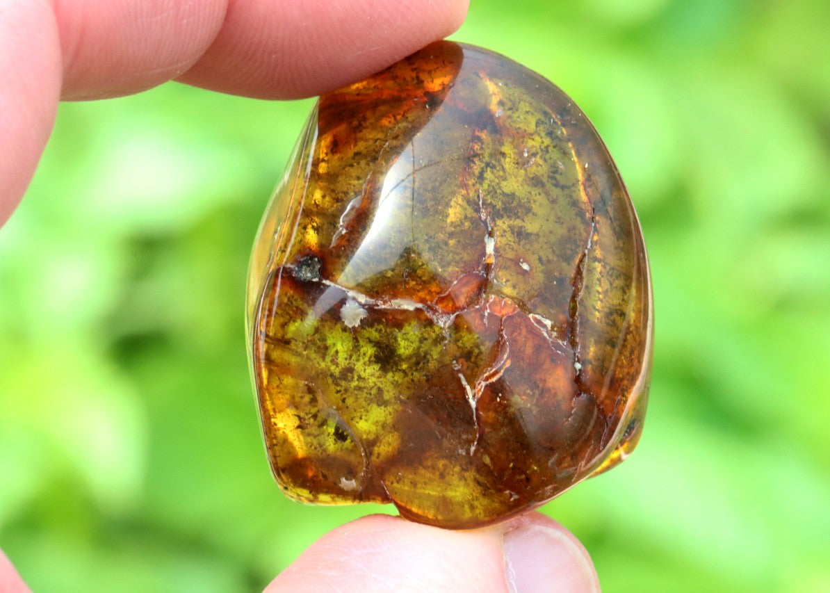 Smooth Healing Palm Stone for Stress Relief & Mindful Moments