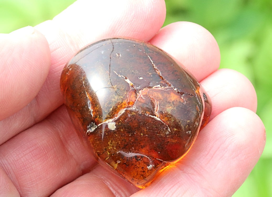 Smooth Healing Palm Stone for Stress Relief & Mindful Moments