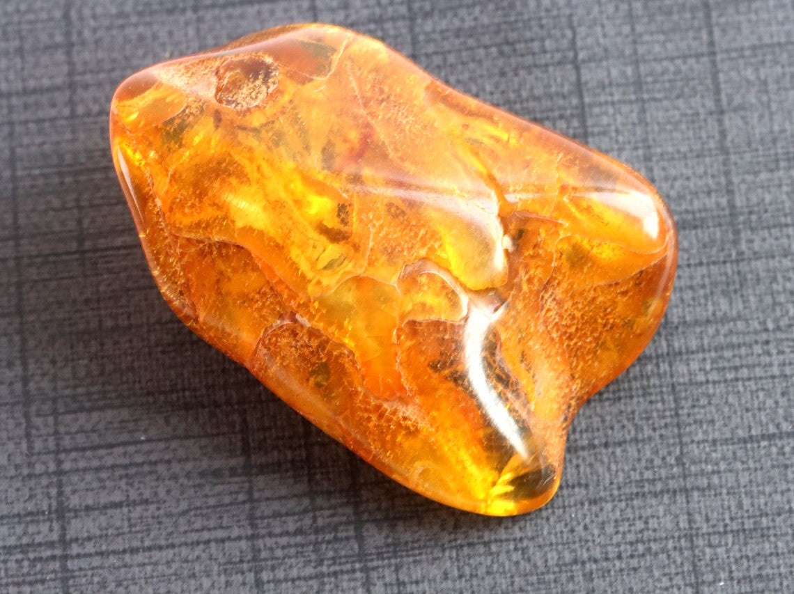 Natural Baltic Amber Gemstone