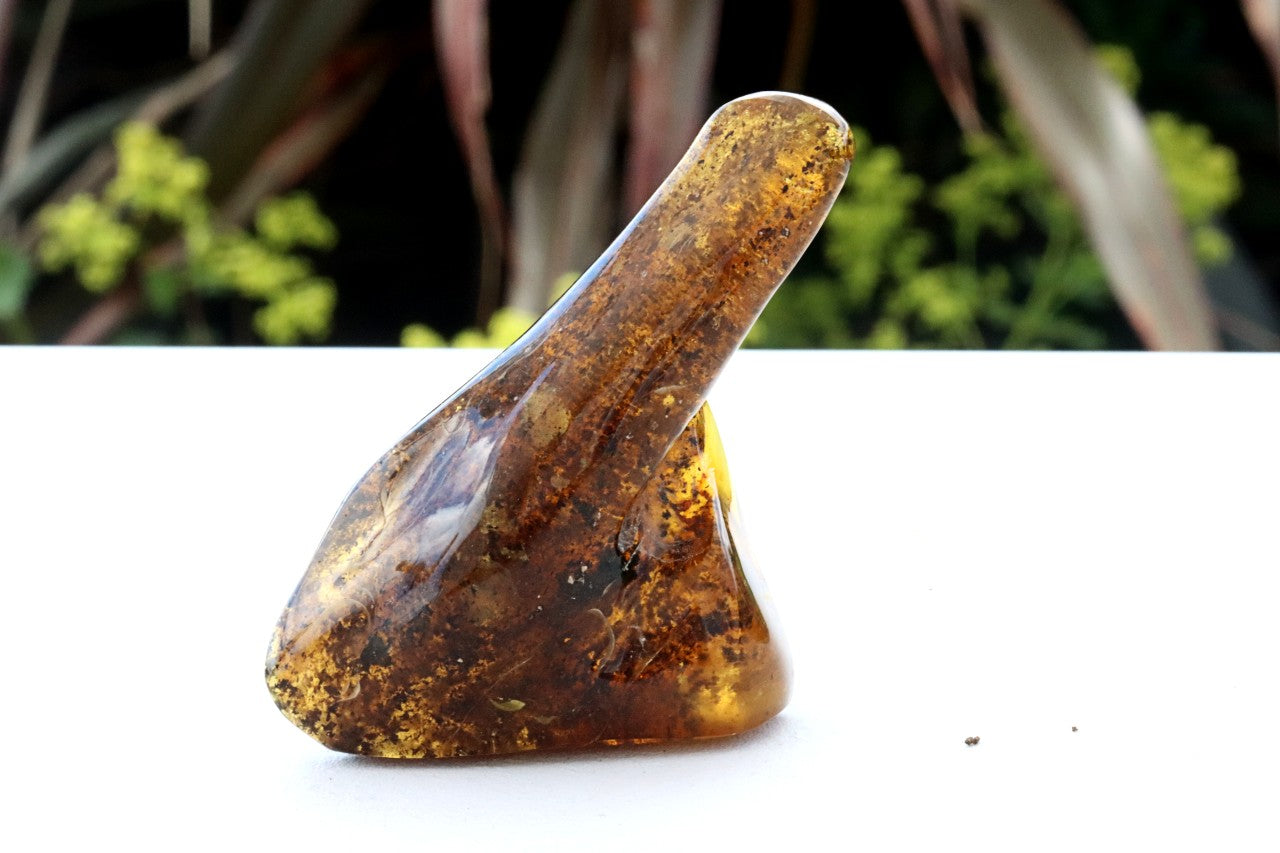 Large Natural Baltic Amber Gemstone (53g).