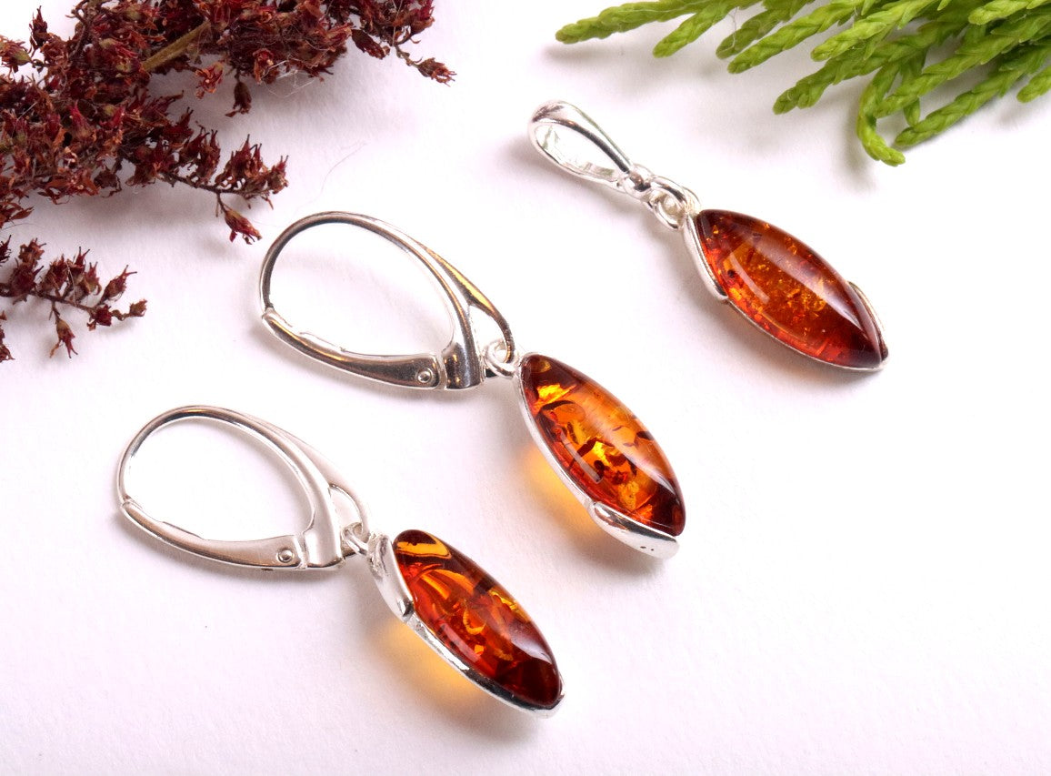 Golden Baltic Amber Pendant & Earrings Set