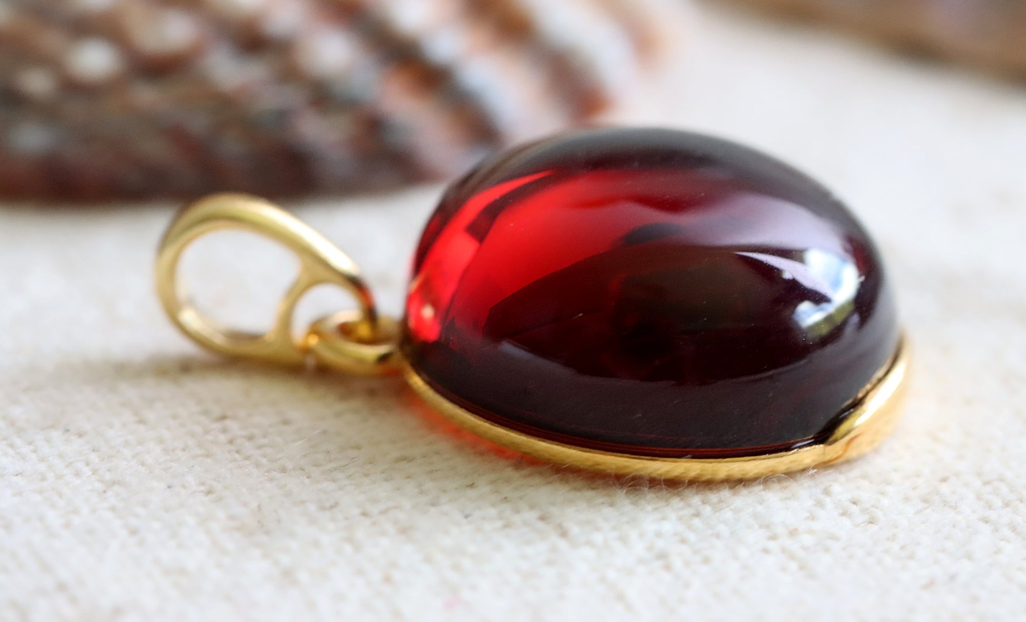 New ! Amber Drop Pendant on 925 Gold Plated Silver