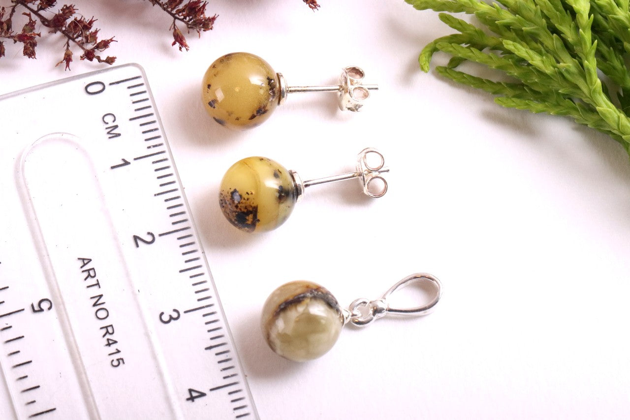 Amber Pendant and Earrings Set