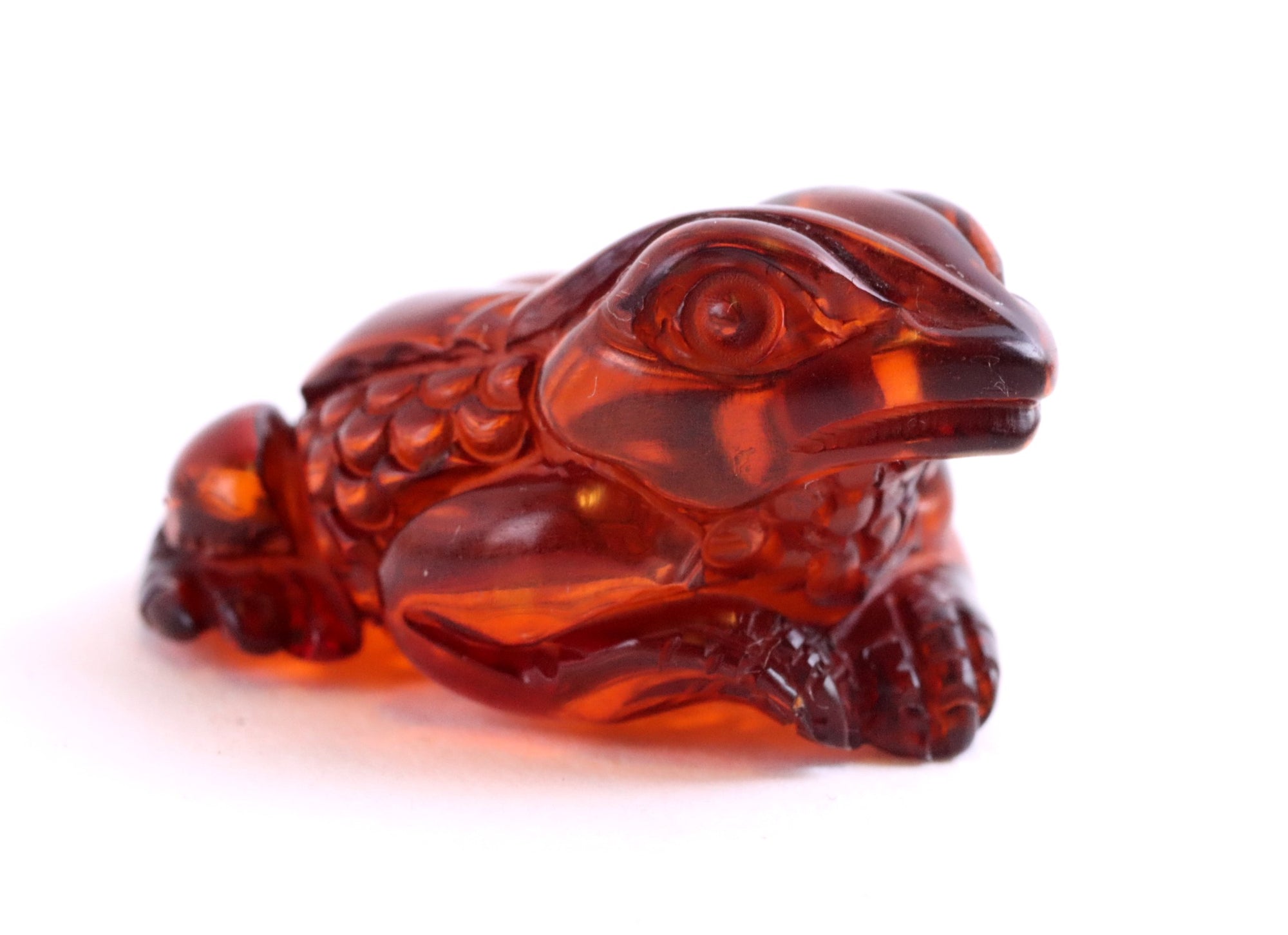 front view of carved frog