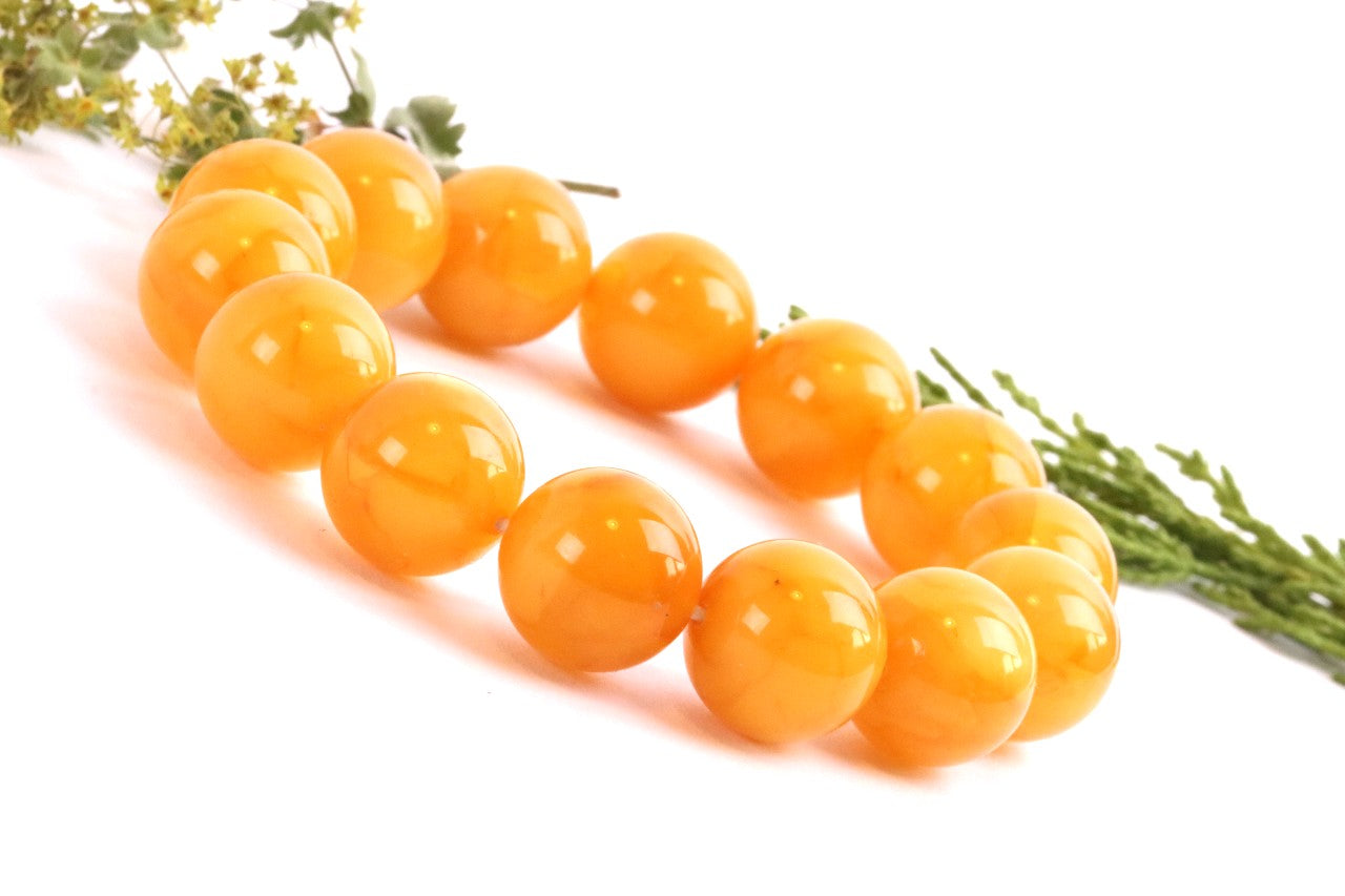 AAA Grade Beeswax Amber Beads – 14pcs, 14.9mm Round