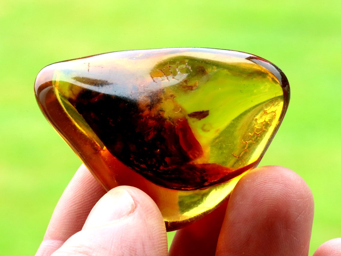 Amber Worry Stone – Stress Relief & Healing Energy