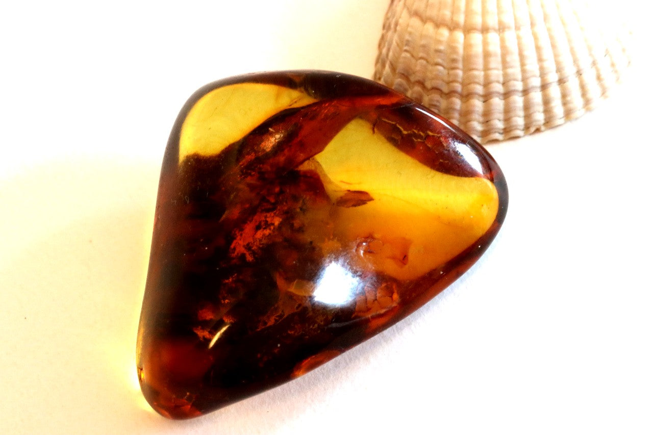 Amber Worry Stone – Stress Relief & Healing Energy