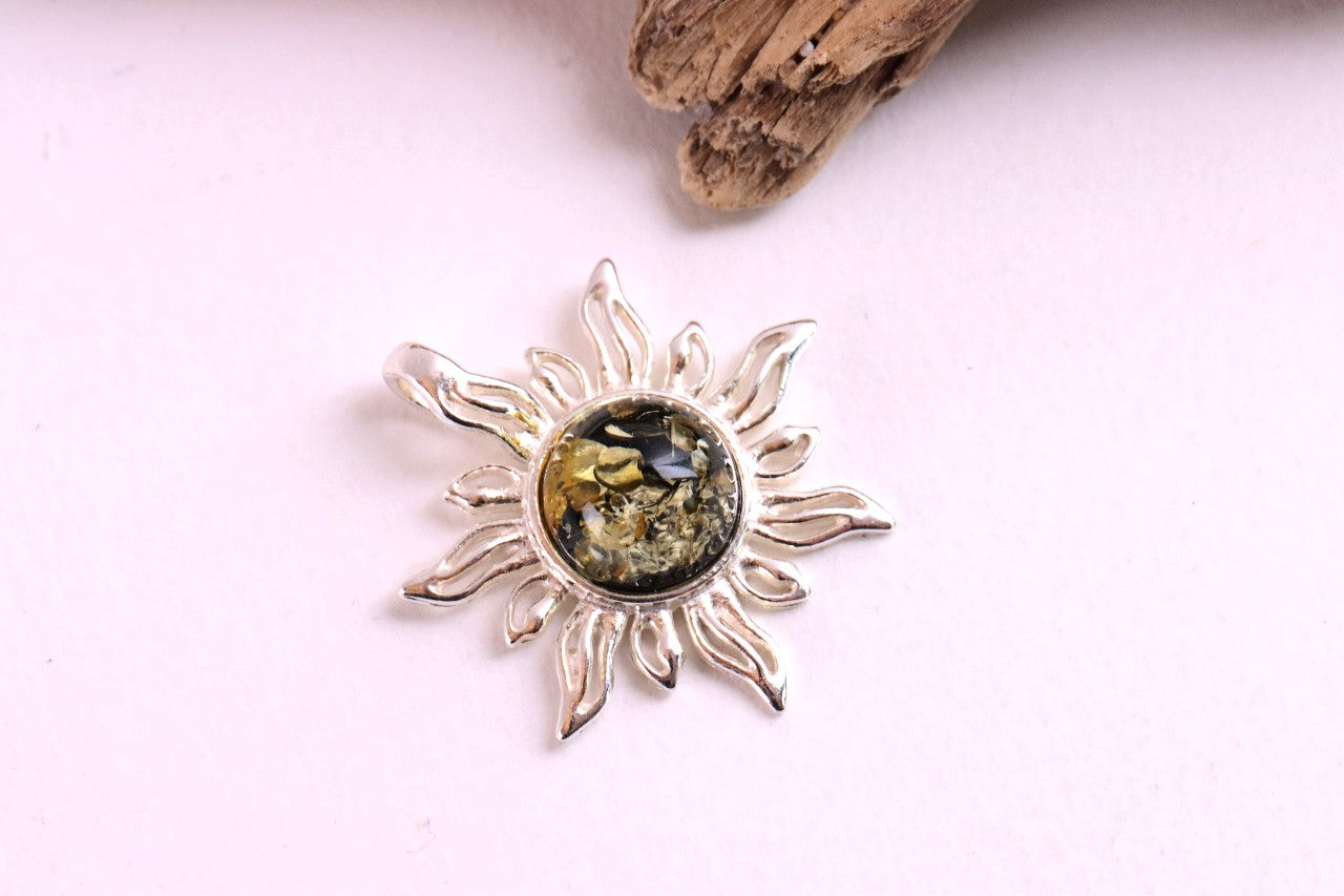 Radiant Sun Pendant – 925 Sterling Silver with Green Baltic Amber