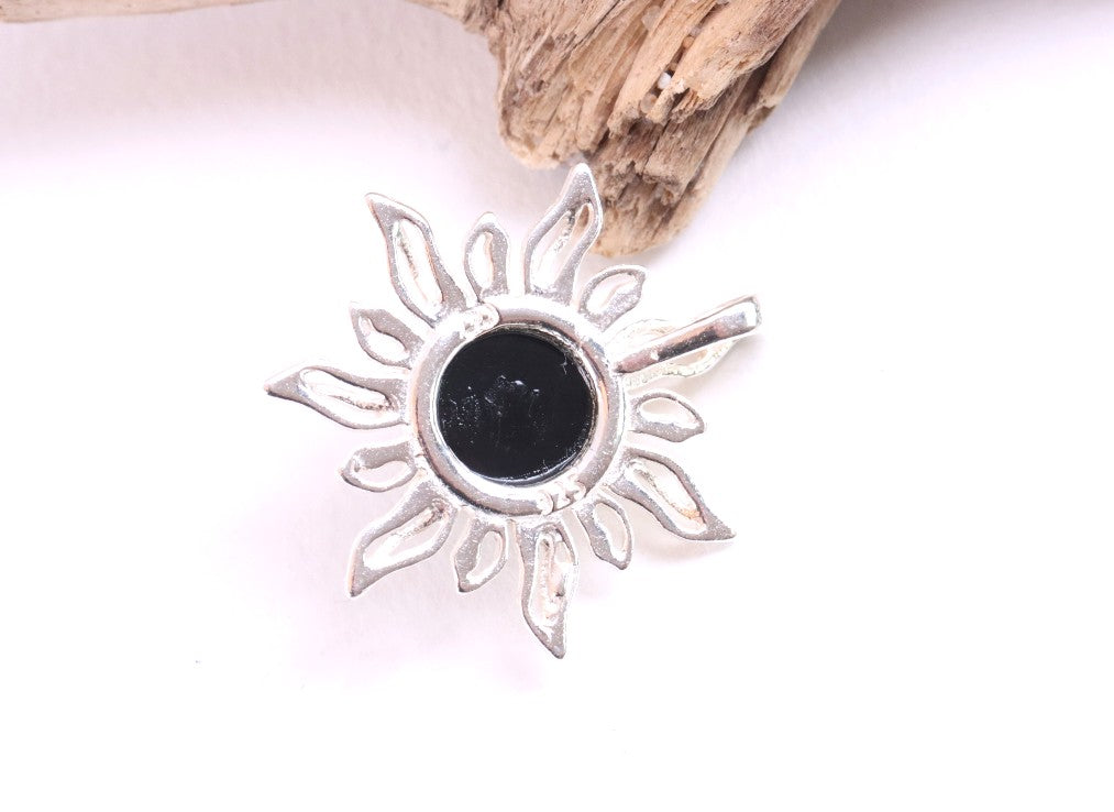 Radiant Sun Pendant – 925 Sterling Silver with Green Baltic Amber