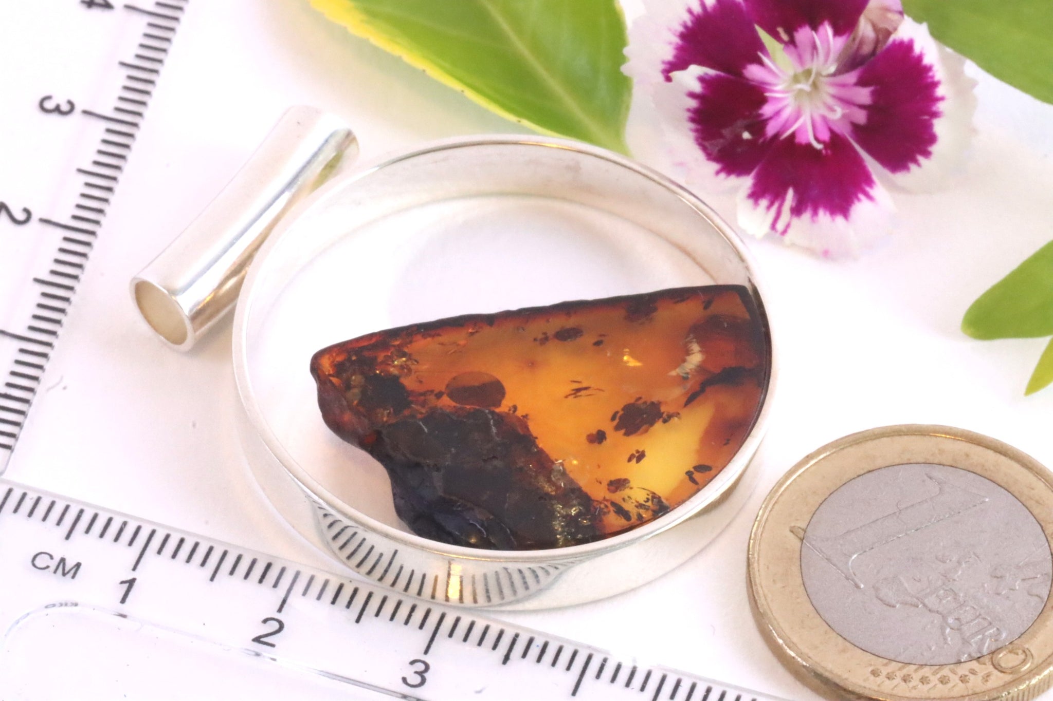 Exclusive Modern Outstanding Design 100% Handmade Amber Natural Amber Gemstone  Pendant