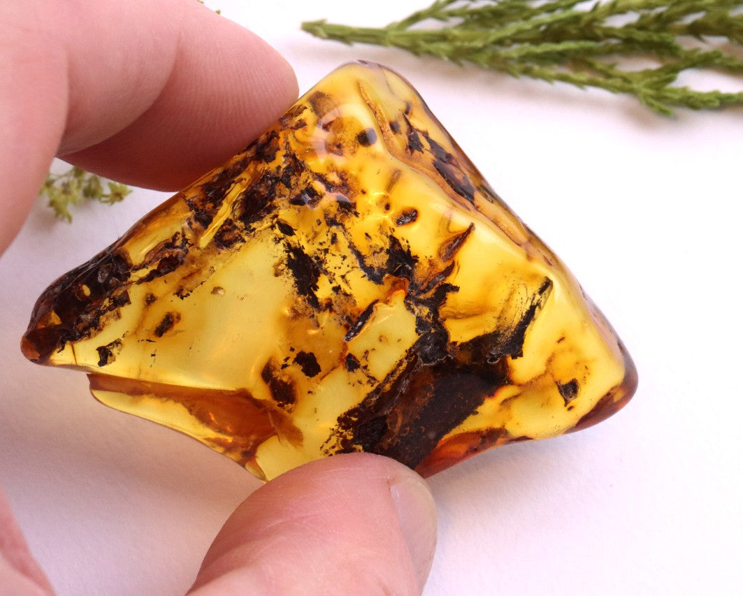 Natural Baltic Amber Gem / Calming Meditation Stone