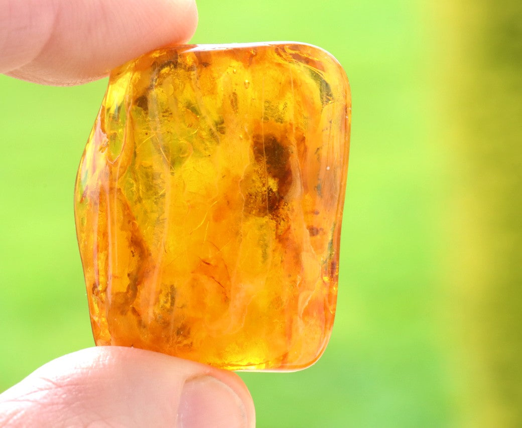 Amber Worry Stone – Stress Relief & Meditation Aid
