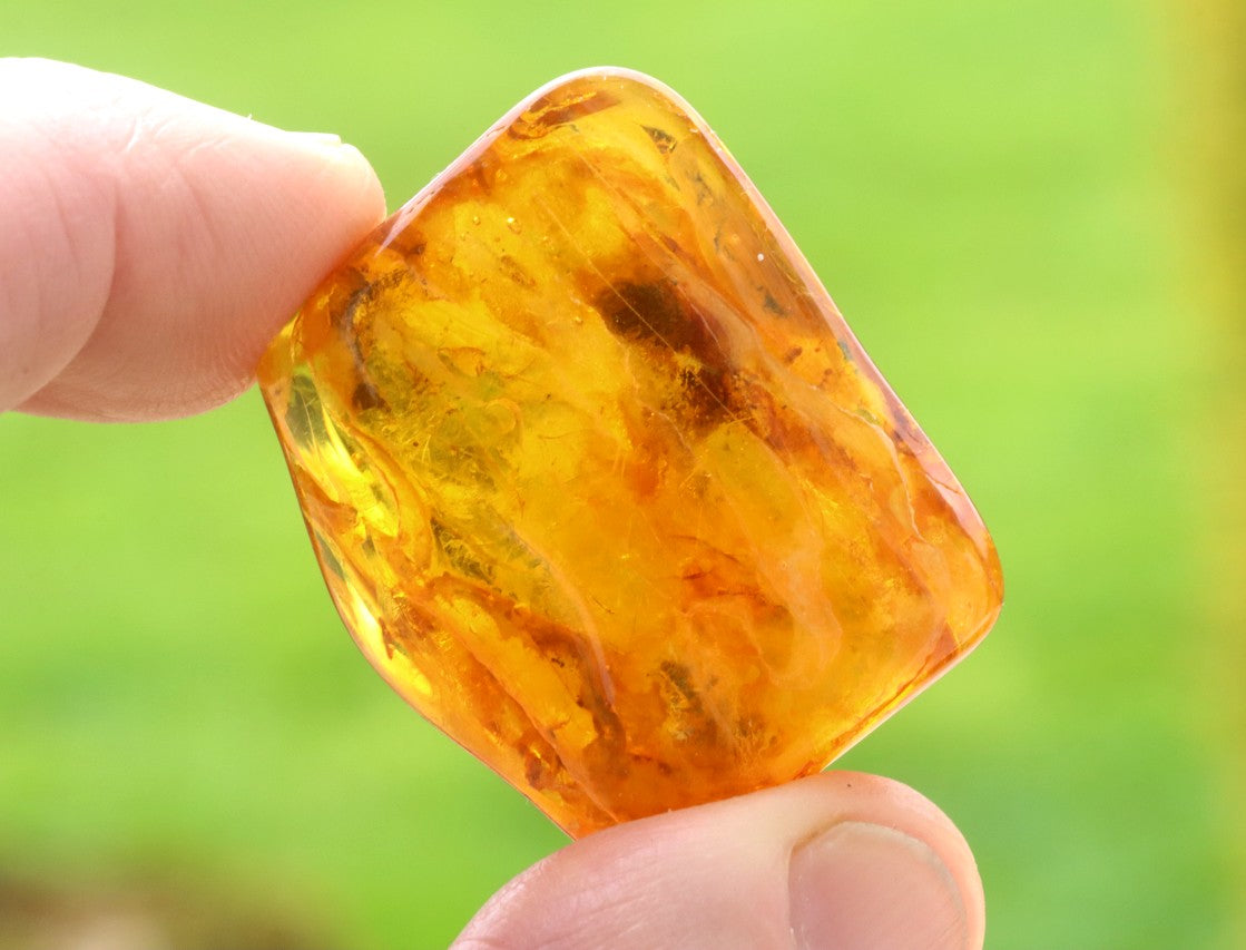 Amber Worry Stone – Stress Relief & Meditation Aid