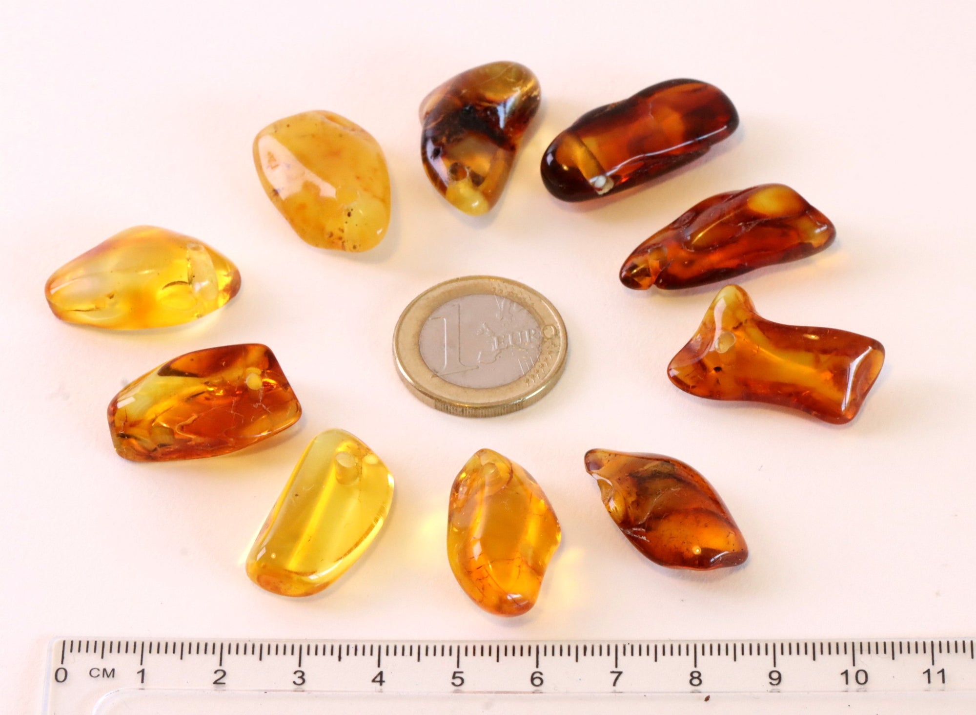 Collection of 10 pieces Amber Mini Pendants