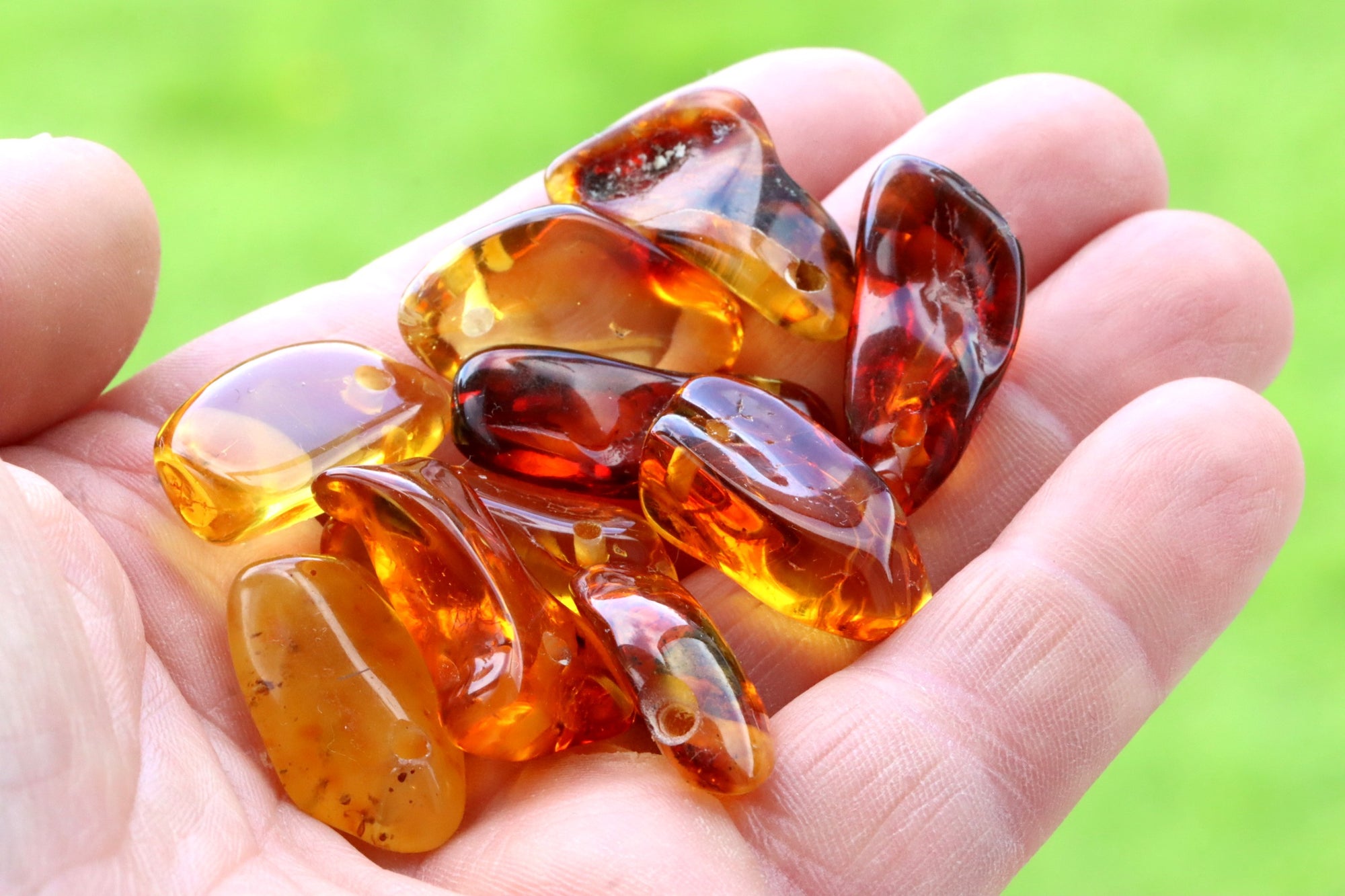 Collection of 10 pieces Amber Mini Pendants