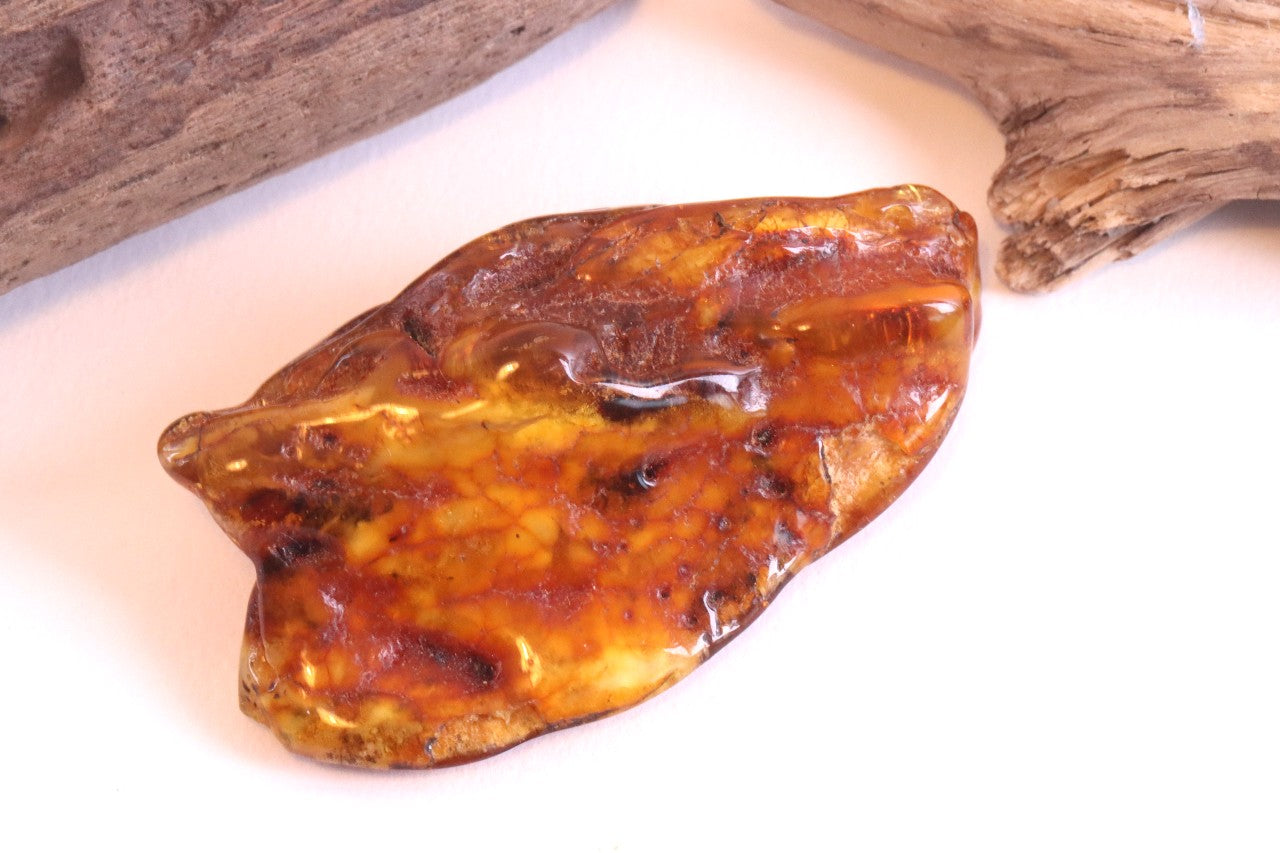 Natural  Baltic Amber Gemstone