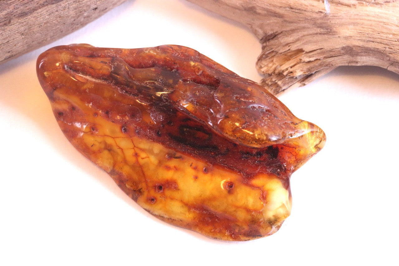 Natural  Baltic Amber Gemstone