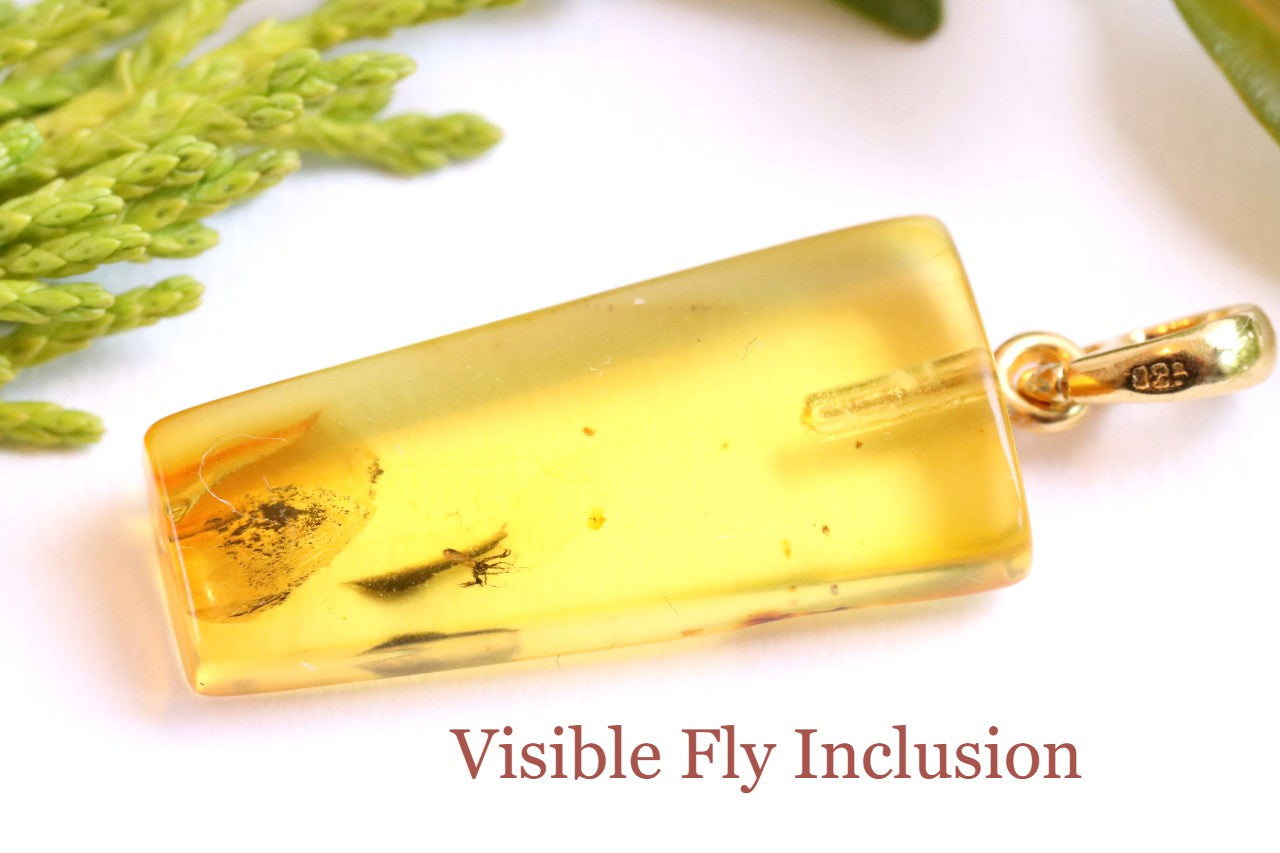 Natural Baltic Amber Pendant with Insect Inclusion – 925 Gold-Plated Silver Setting