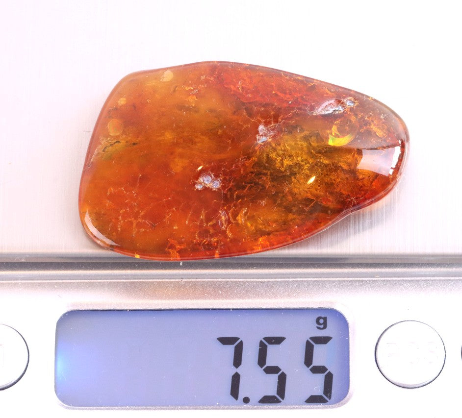 Amber Worry Stone – Stress Relief & Healing Energy