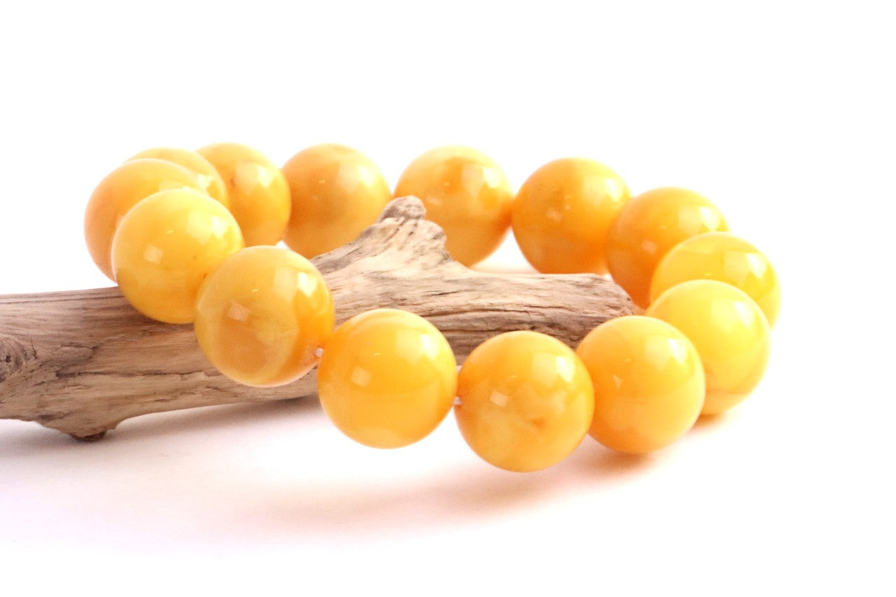 AAA Grade Beeswax Amber Beads – 14pcs, 18mm Round