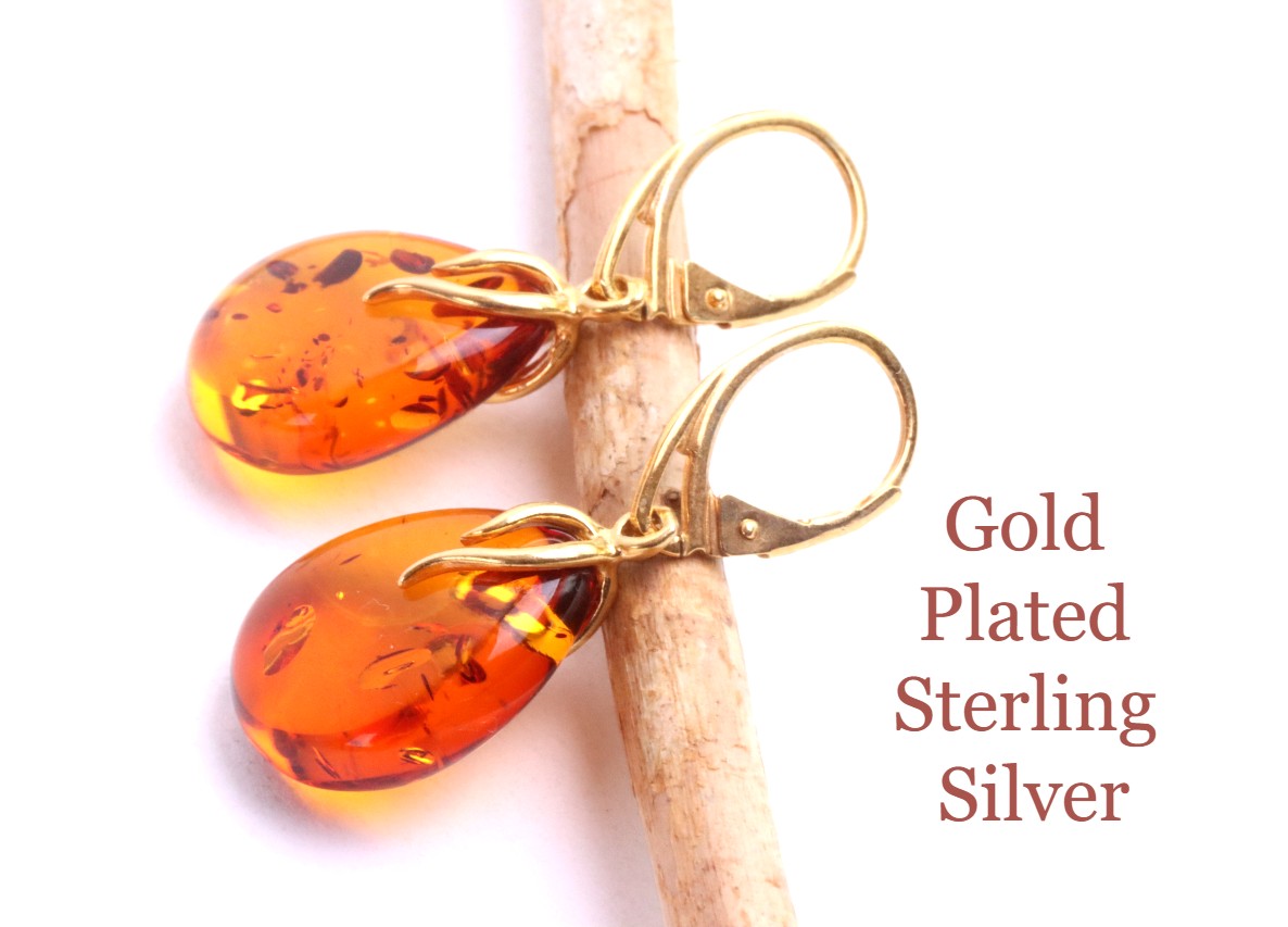 Elegant Gold Teardrop Earrings