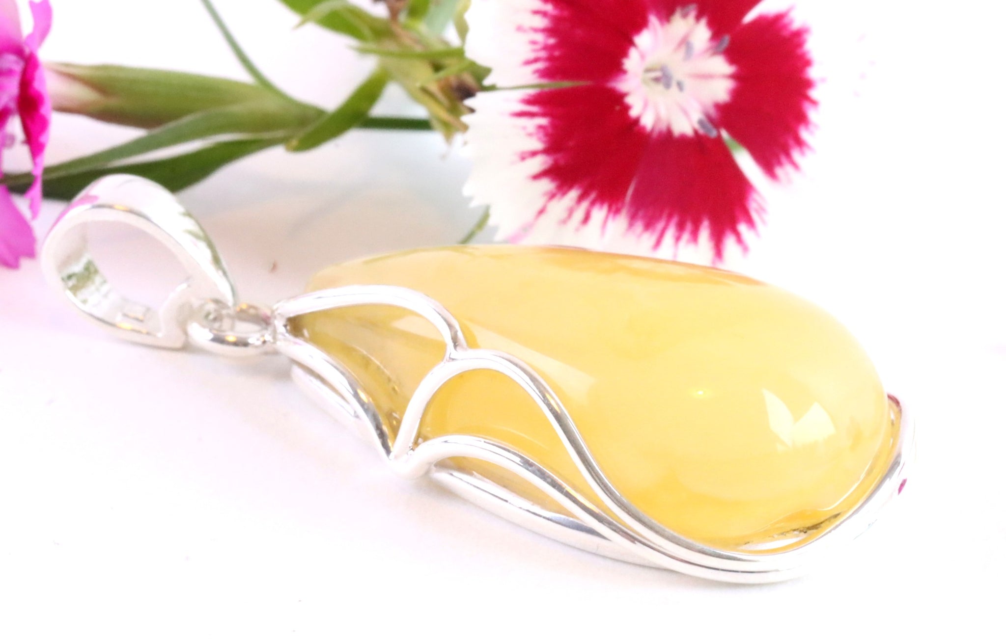 100% Handmade Butter Amber Gemstone Pendant Gift