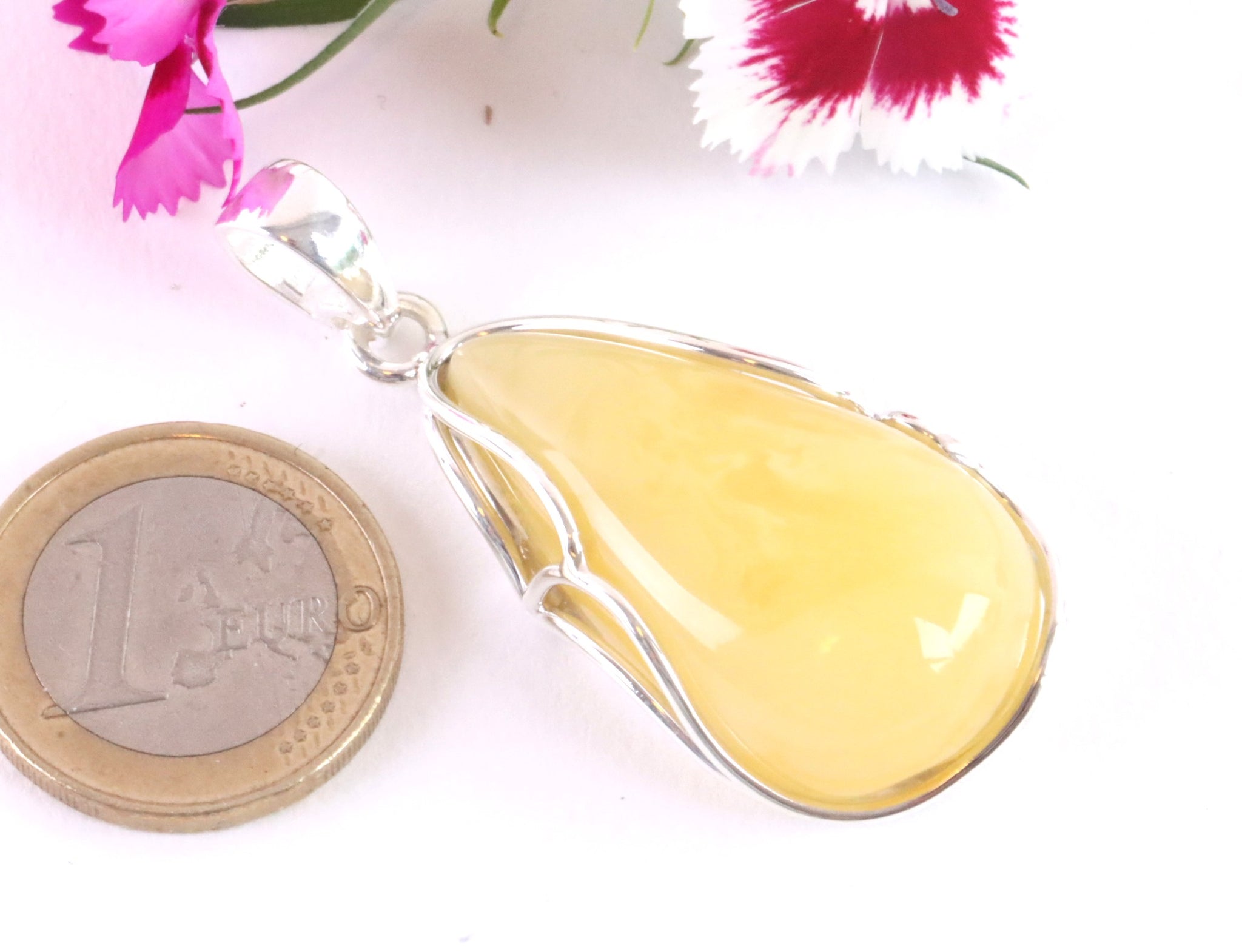 100% Handmade Butter Amber Gemstone Pendant Gift