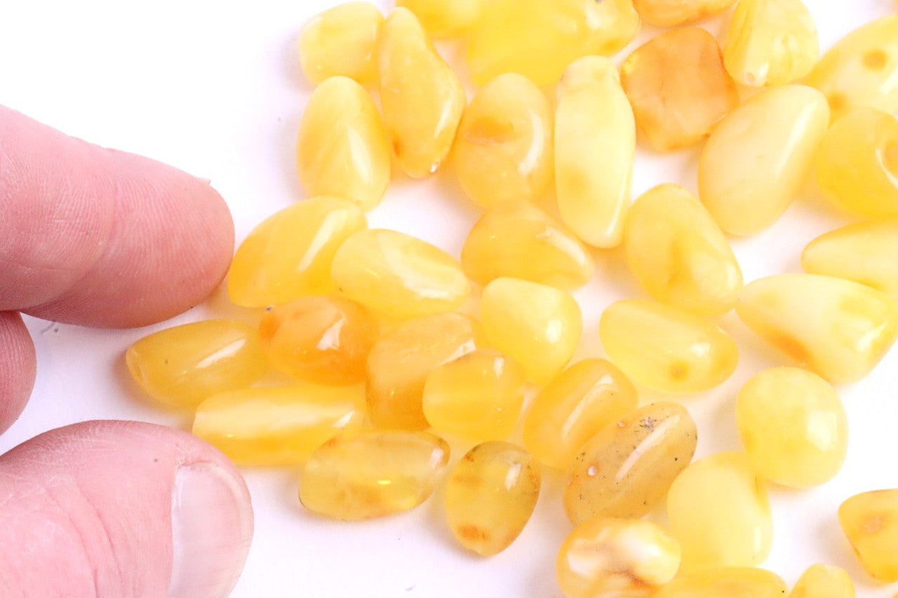 Crafting Amber Beads with holes Butter Color
