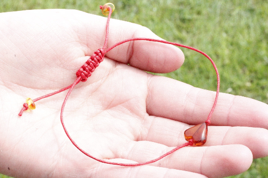 Single Cord Heart Bracelet